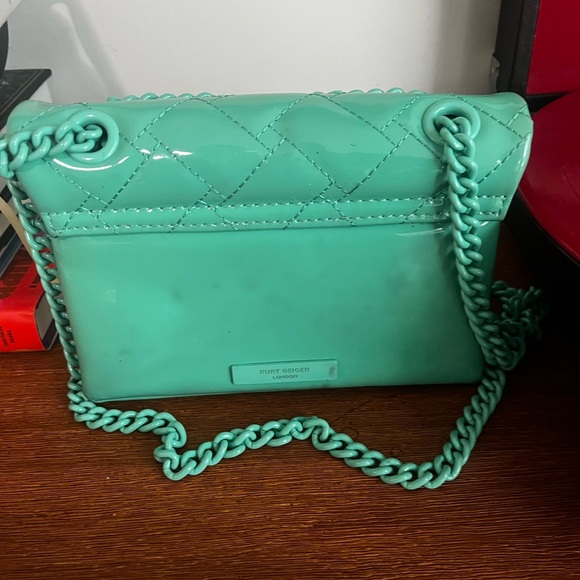 Kurt Geiger Medium Kensington Drench Leather Convertible Shoulder Bag - Picture 2 of 7